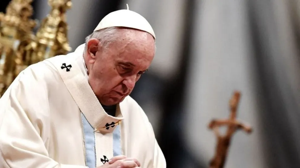 El Papa Francisco fue a la embajada rusa en el Vaticano a intentar mediar por el conflicto