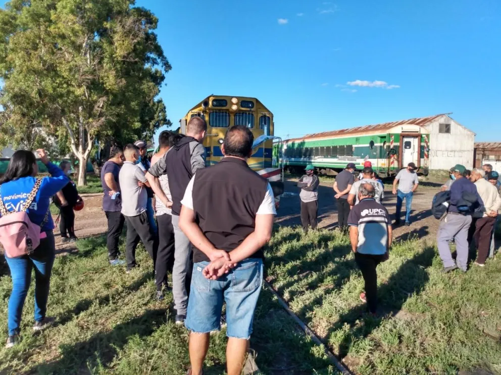 Trabajadores y autoridades de Tren Patagonico pusieron en marcha una mesa de diálogo  