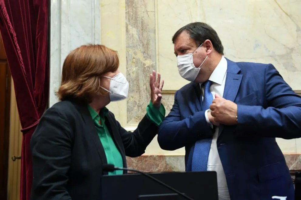 Weretilneck se diferenció del Kirchnerismo y Cambiemos 