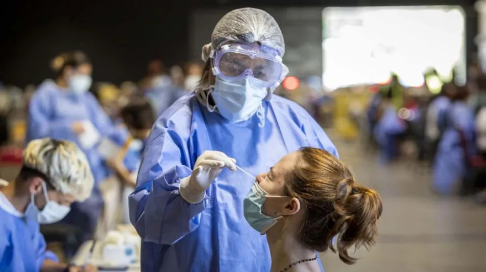 Continúa bajando la cantidad de muertos por Covid-19 en Argentina: hubo 32 fallecidos 