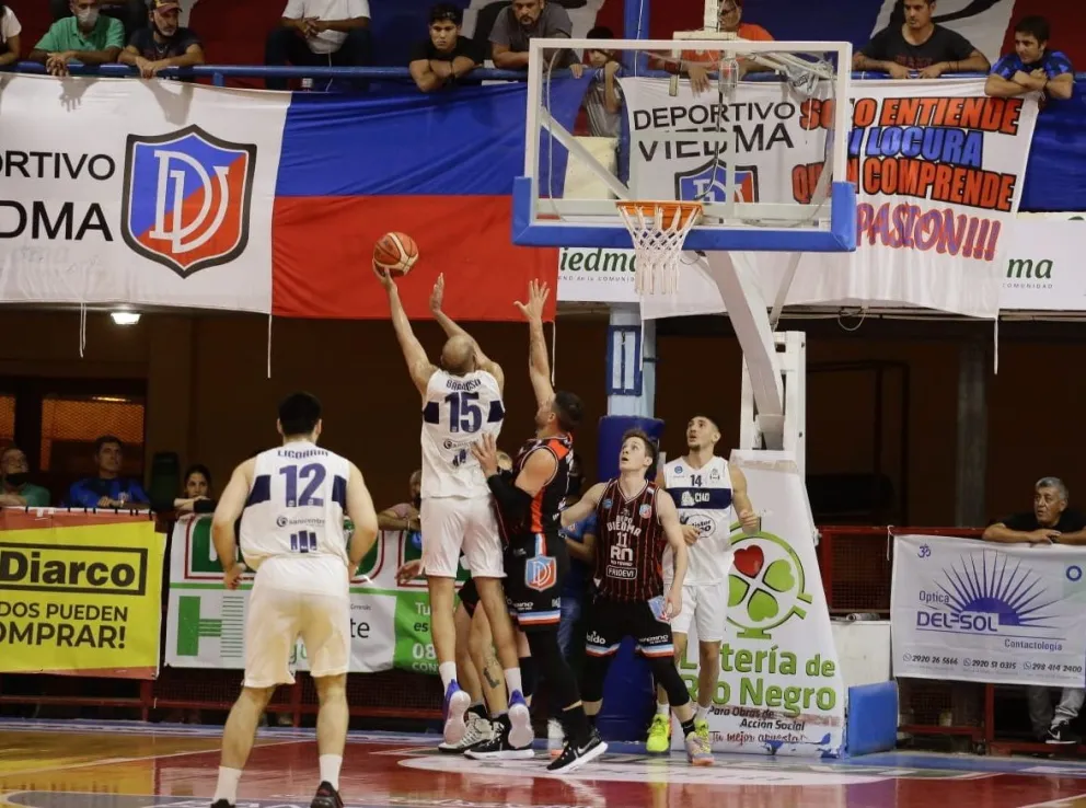 Liga Argentina de Básquet: El lobo salió del bosque platense y Viedma no perdonó