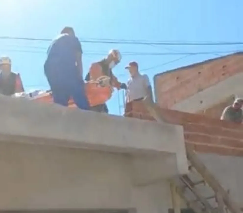 Un obrero cayó desde un andamio en Patagones y se vivieron horas de angustia 