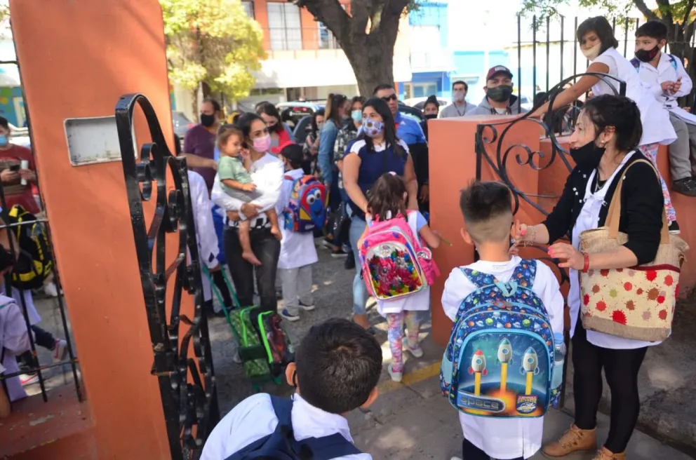 Las clases comenzaron este viernes con total normalidad