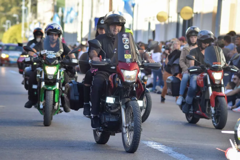 Continúan las inscripciones para participar del desfile del 22 de abril